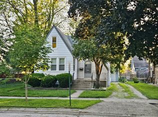 12806 Clinton St, Blue Island, IL 60406