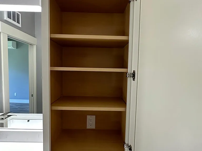 912 Citadel Dr — Photo 28