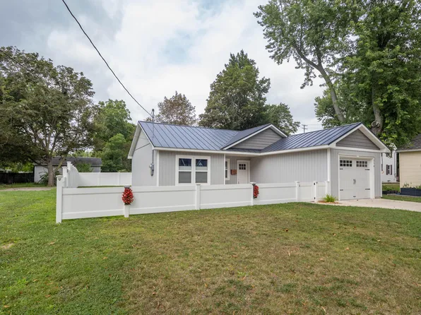 314 S Linden St, Marshall, MI 49068