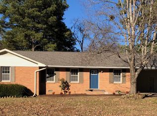 233 Sunnyside Dr, Jackson, TN 38301