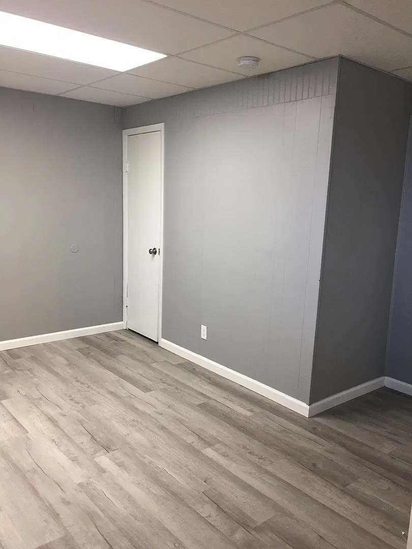 1201 E Broadway Apt L — Photo 4