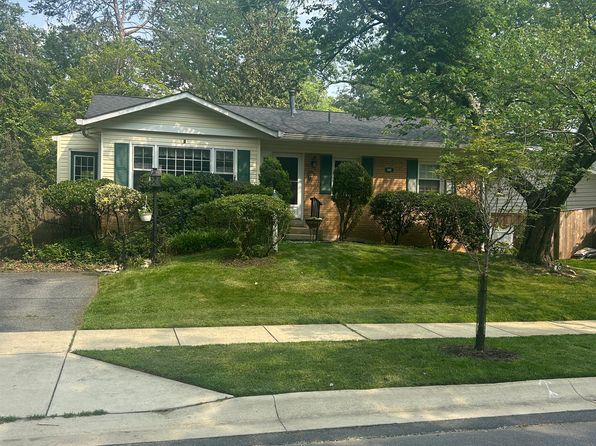 608 E Lynfield Dr