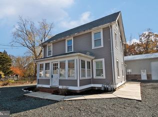 28 Main St, Waretown, NJ 08758