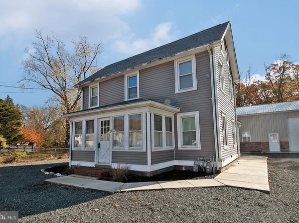 28 Main St, Waretown, NJ 08758