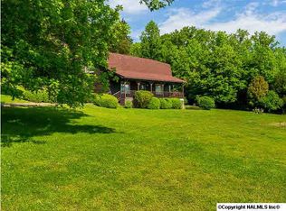 149 Deaton Rd SE, Owens Cross Roads, AL 35763