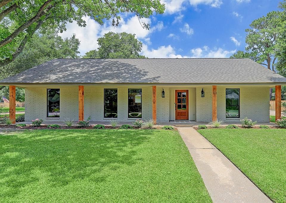 1st image of 10518 Timberwood Dr