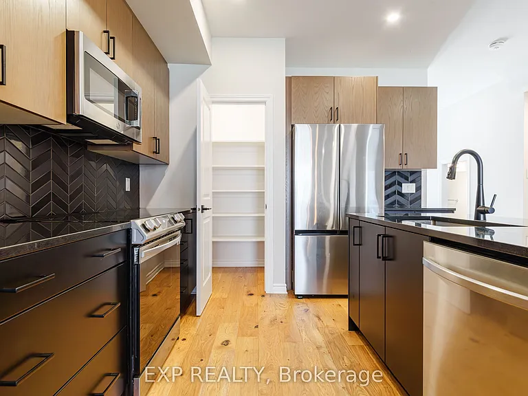 120 Patchell Pl — Photo 8