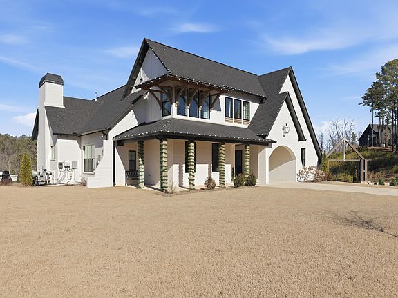 4th image of 300 Timberview Trl