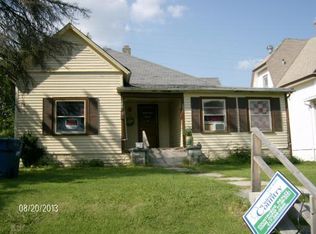 809-811 Oak St, Carthage, MO 64836