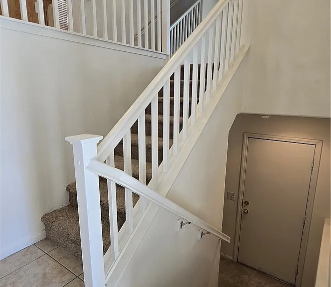 8920 James Carl Ct — Photo 3