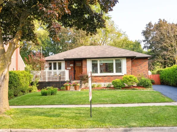 113 Pontiac Ave, Oshawa, ON L1G 3M1