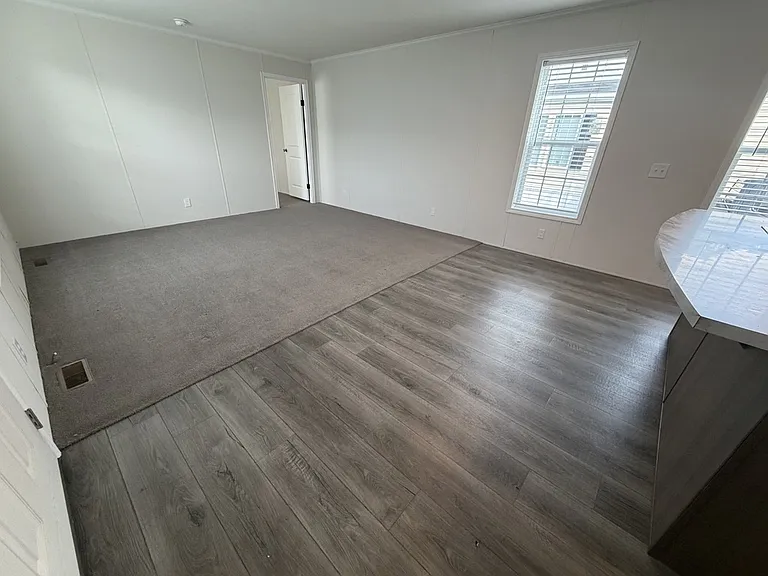 38000 Le Chateau Blvd #455 — Photo 2