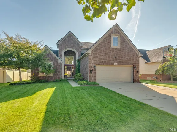 12346 Spenser Ln, Carleton, MI 48117