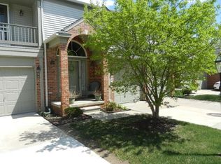 3923 Ravensfield Dr, Canton, MI 48188