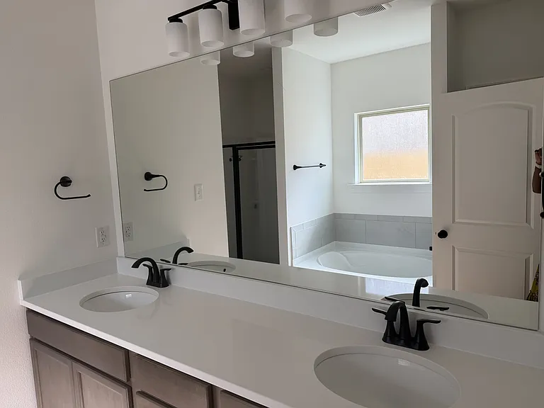 15490 Ralph Christy Dr — Photo 18