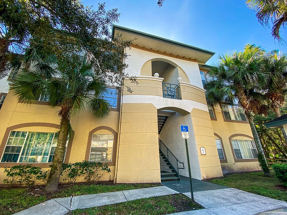 1st image of 17106 Carrington Park Dr APT 628