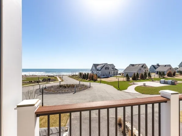 163 Atlantic Rd Unit 7, Gloucester, MA 01930