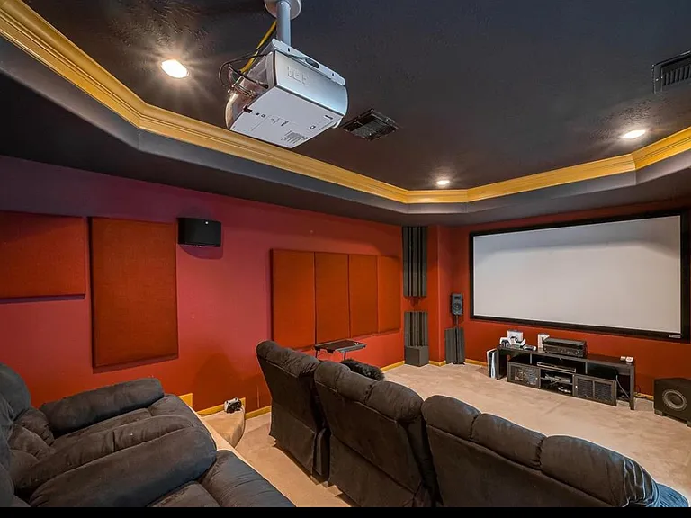 10614 Opal Ridge Dr — Photo 2