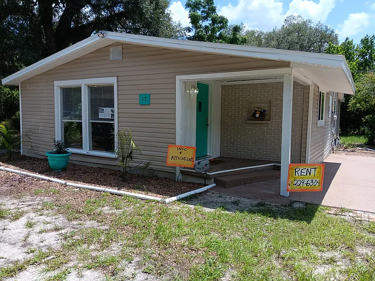 17 Worth Rd — Photo 2