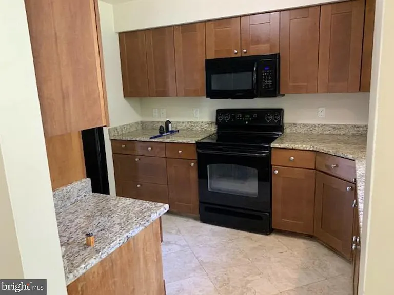 15570 Northgate Dr — Photo 5