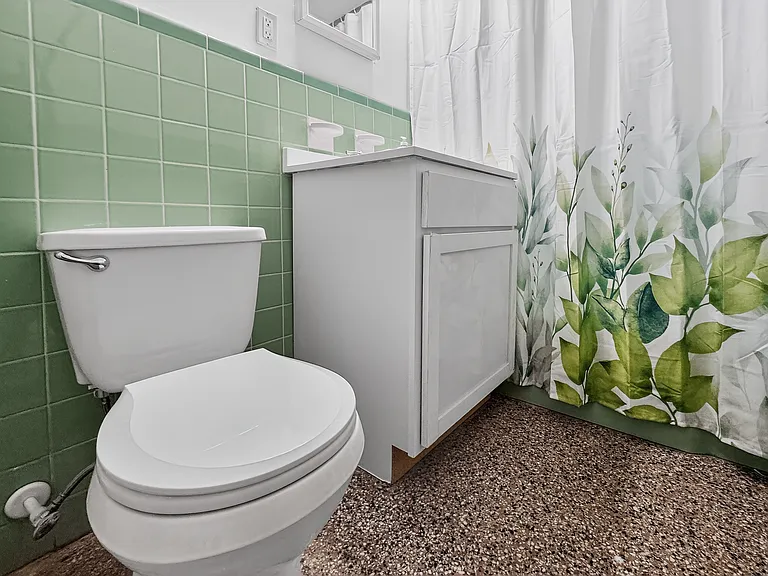 510 Barrow Ave — Photo 13
