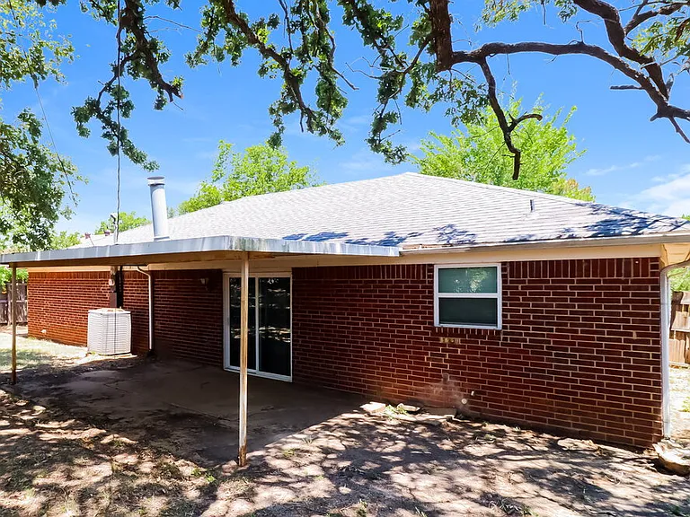 4200 Cypress Springs Dr — Photo 15