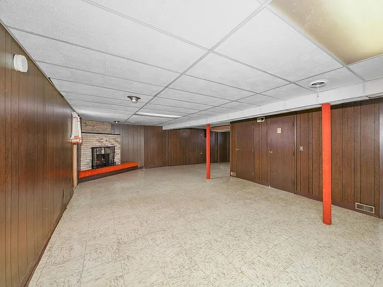 6023 S Parkside Ave — Photo 8