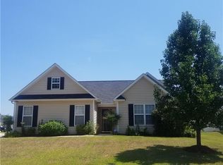 295 Huntington Dr, Raeford, NC 28376