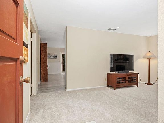 2nd image of 1037 Glenmere Rd