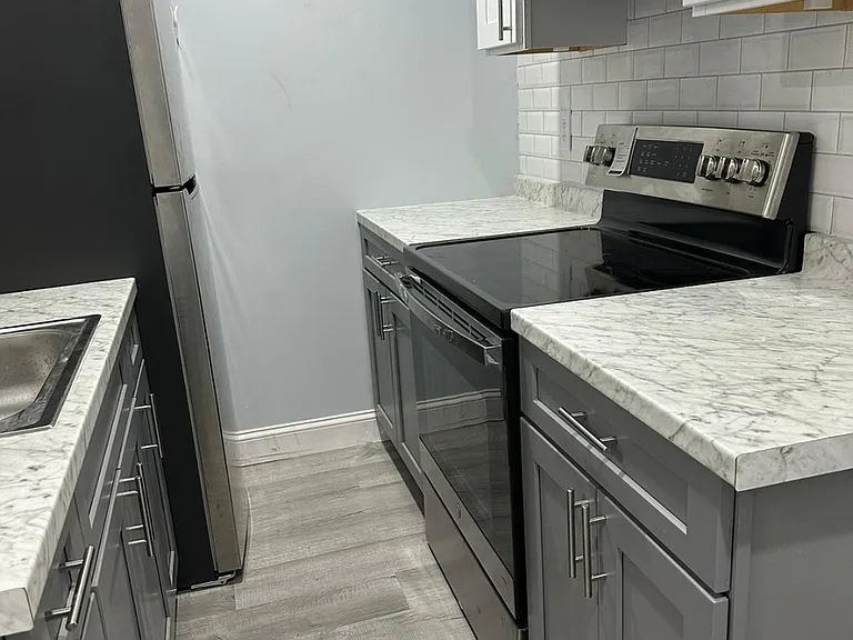 1401 Cotton St #3 — Photo 3