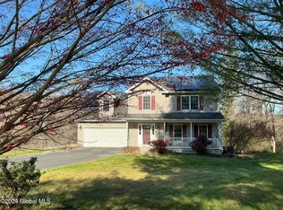 34 Woodview Rd, Troy, NY 12182