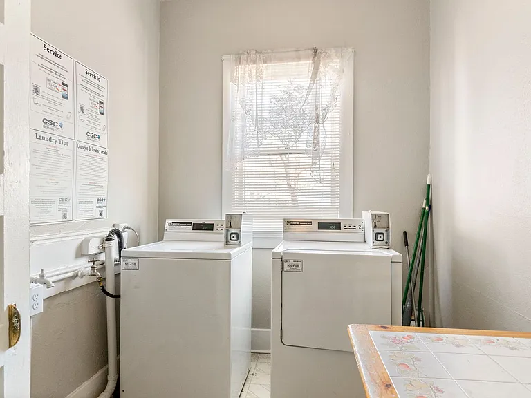 715 N Nevada — Photo 10