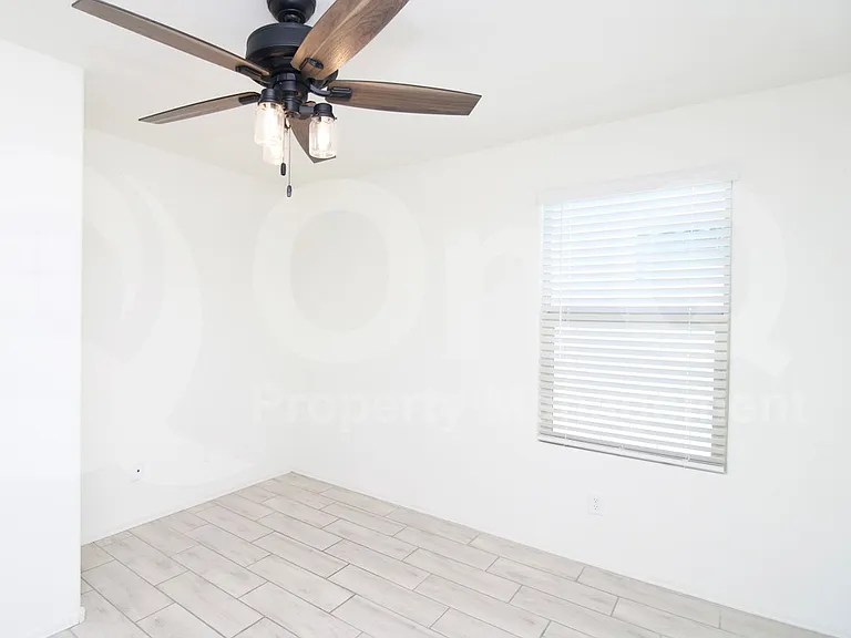 12539 W Glenn Dr — Photo 10