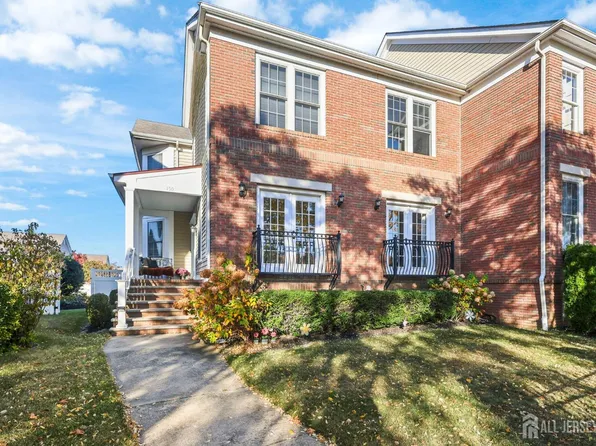 150 Burnet Cres, Robbinsville, NJ 08691