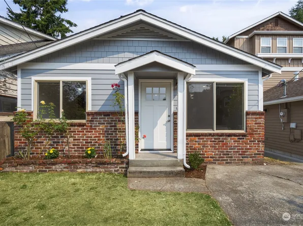 6324 Latona Avenue NE, Seattle, WA 98115