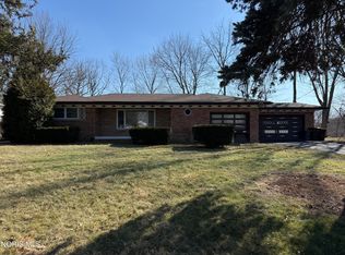 921 Lincoln Dr, Defiance, OH 43512