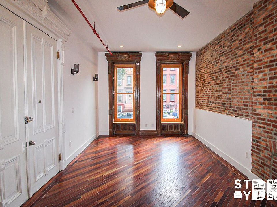 1st image of 247 Jefferson Ave #2F