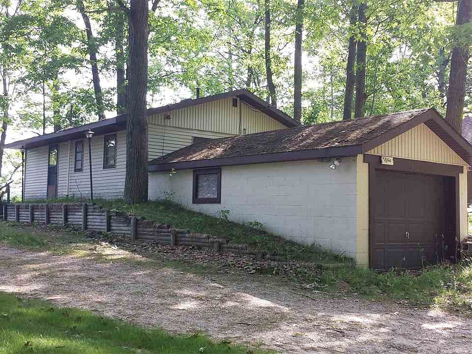 2nd image of 9020 W Oak Dr