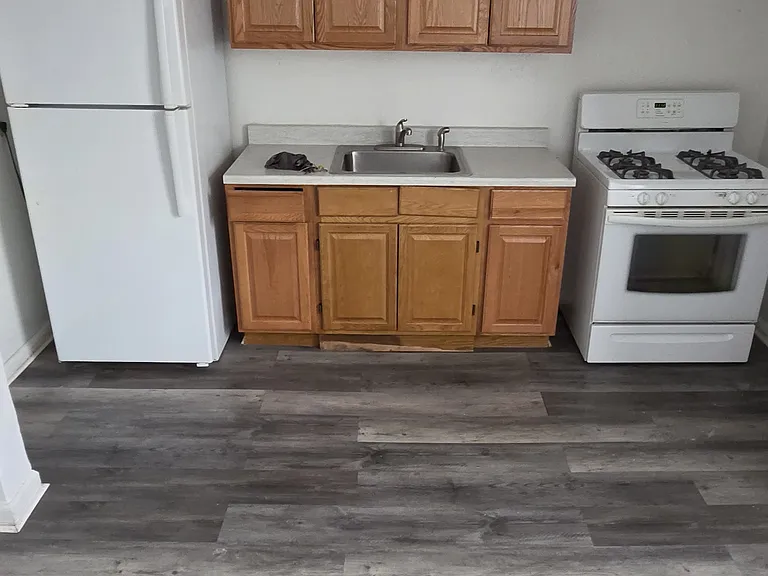 921 Ellicott Dr — Photo 5