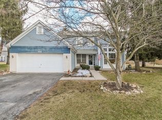406 Harbor Dr, Carpentersville, IL 60110