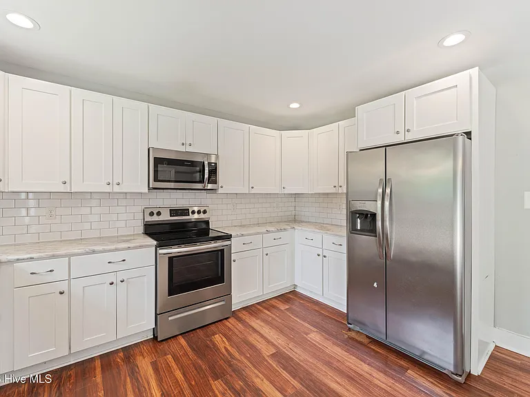 108 Quail Hollow Dr — Photo 12