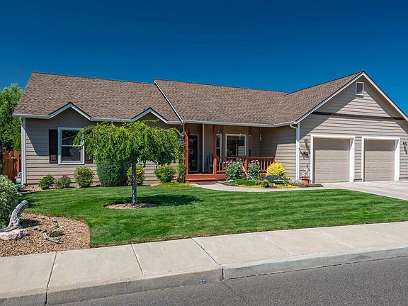 2nd image of 1953 NW Wildflower Pl