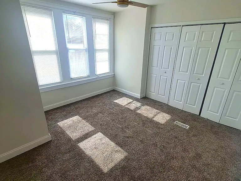 6010 N Lambert St — Photo 13
