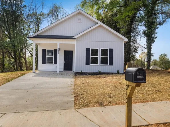 920 E 23rd St, Winston Salem, NC 27105