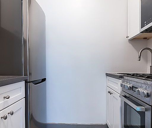 3rd image of 36 E 36th St APT 7E