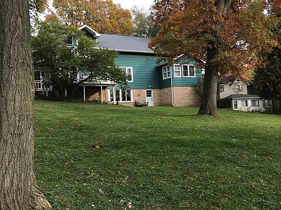 2nd image of 35374 N Summit Pl