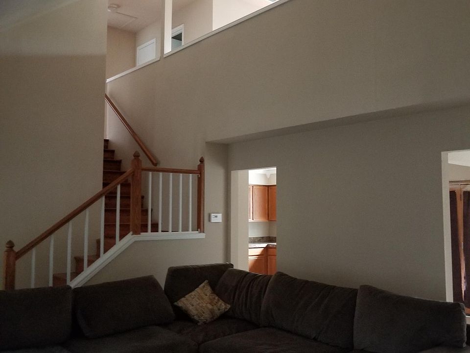 1st image of 2717 Claremont Dr