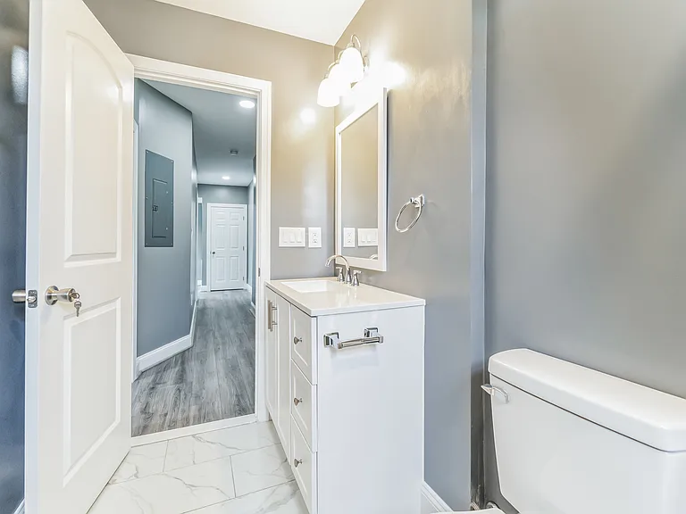 4806 Liberty Heights Ave — Photo 45