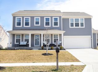 4 Burroughs Dr, Ashville, OH 43103