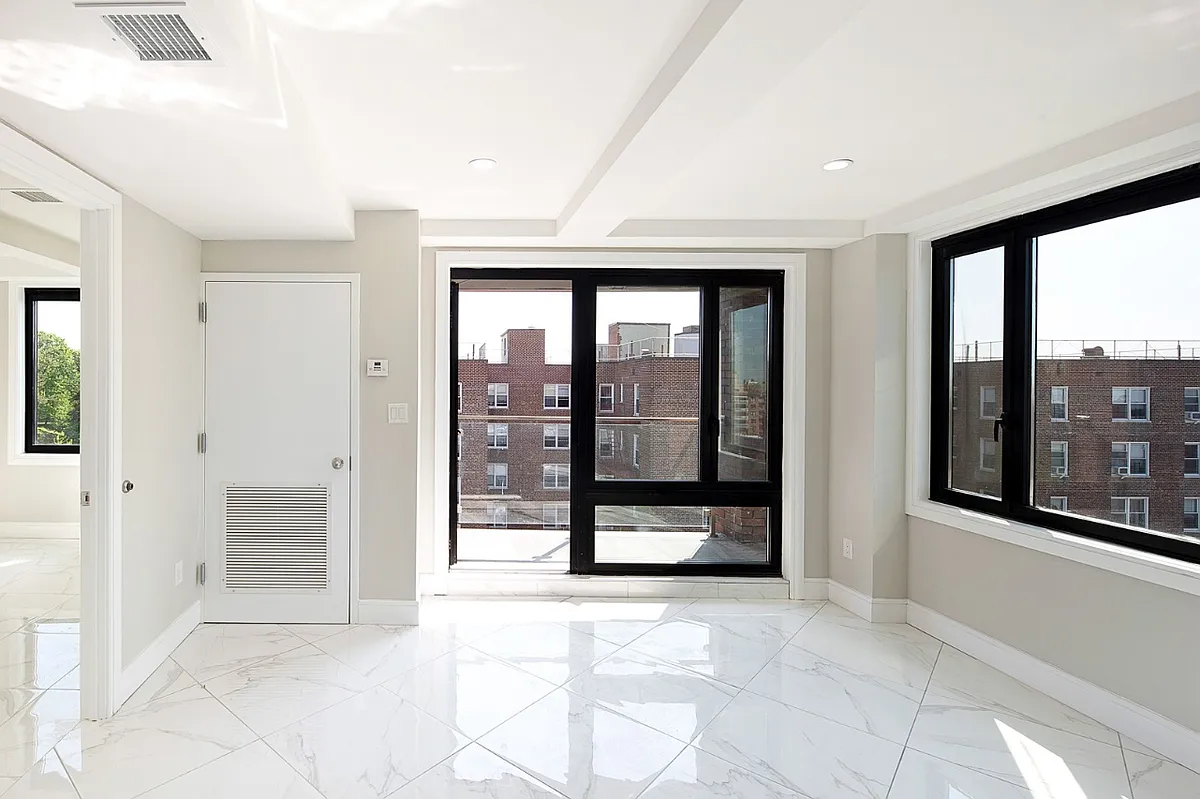 Building Photo - 177-30 Wexford Ter #609